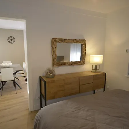 Centre Ville, Gare 600m, Prox Lille, Lit King Size * Tourcoing