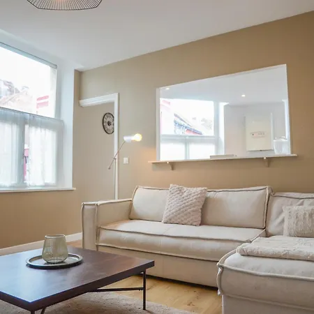 アパート Centre Ville, Wifi, Gare 600m, Prox Lille, Lit King Size トゥールコワン