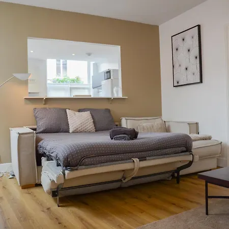 Centre Ville, Wifi, Gare 600m, Prox Lille, Lit King Size アパート