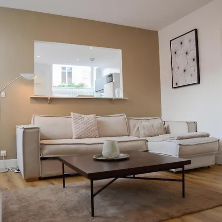 Apartmán Centre Ville, Gare 600m, Prox Lille, Lit King Size Tourcoing