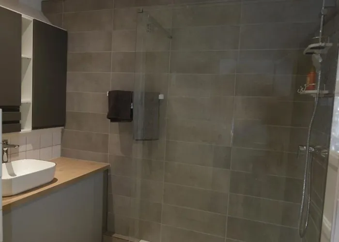 Apartment Le Cosy, Rdc, Centre Ville, Wifi, Proche Gare, Prox Lille, Tourcoing